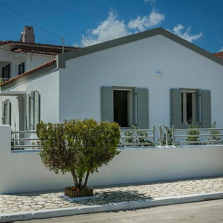 Vila Olvio Living By The Sea Sami  Exteriér fotografie